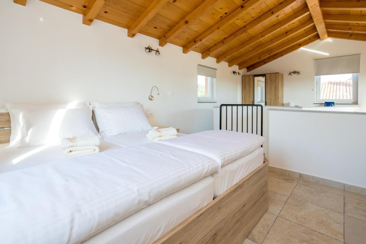 Holiday House Toici Nenadici  Exterior photo