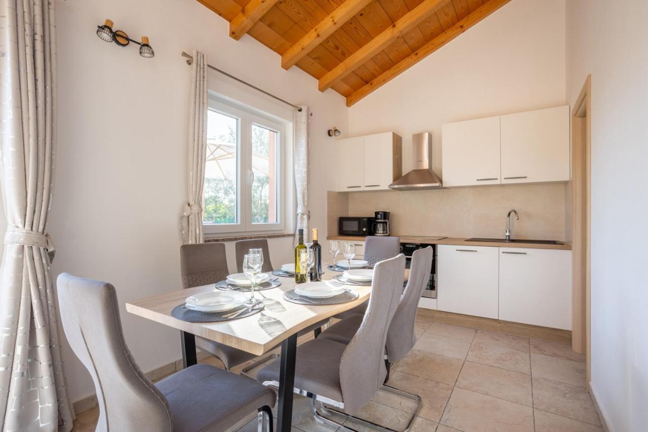 Holiday House Toici Nenadici  Exterior photo