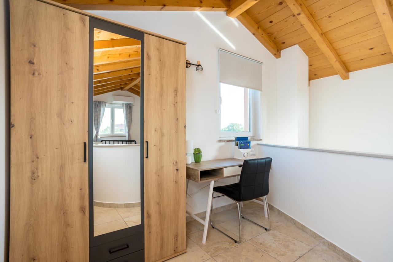 Holiday House Toici Nenadici  Exterior photo